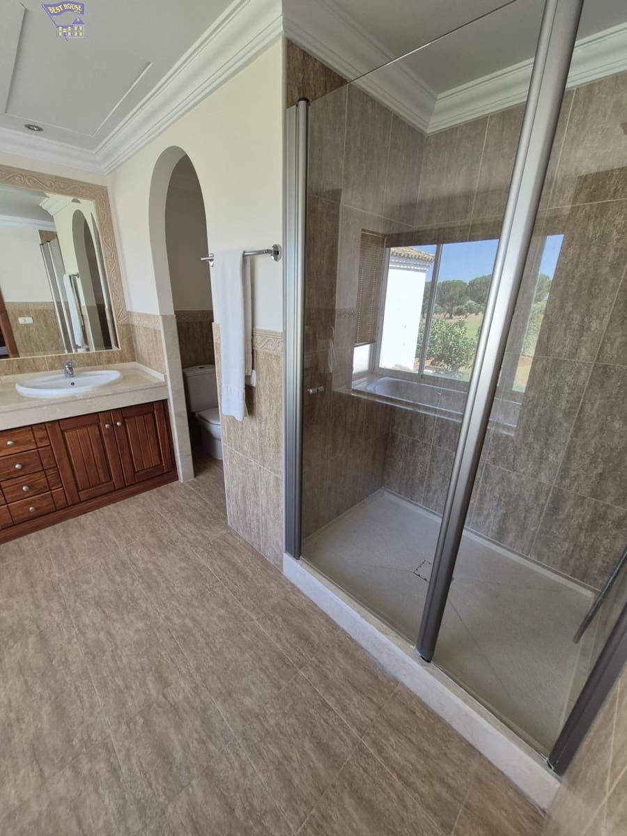 2 slaapkamer Rijtjeshuis te huur in Arcos de la Frontera - € 1.200 (Ref: 9855678)