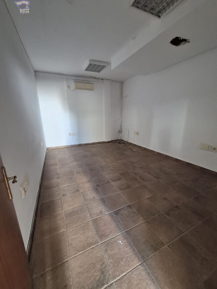 Commercieel te koop in Arcos de la Frontera - € 96.000 (Ref: 9885024)