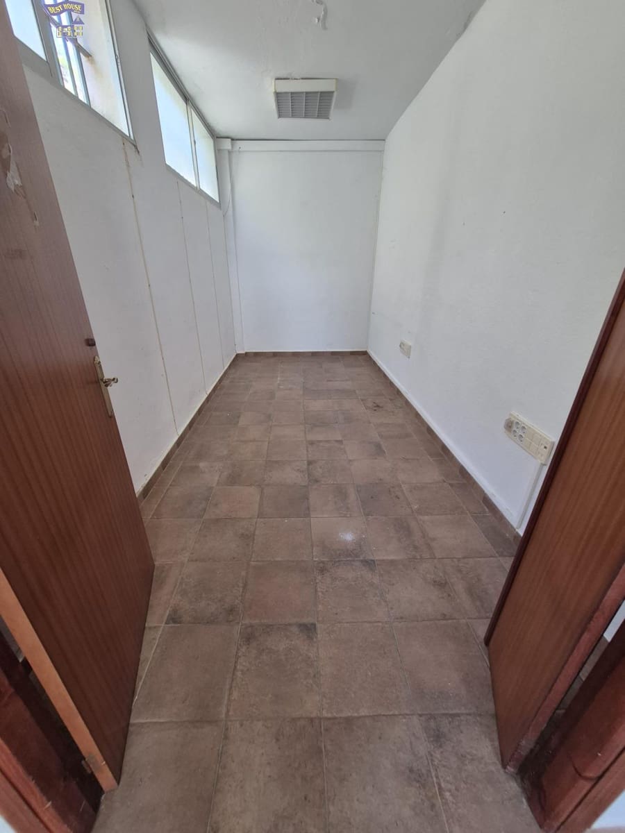 Commercieel te koop in Arcos de la Frontera - € 96.000 (Ref: 9885024)