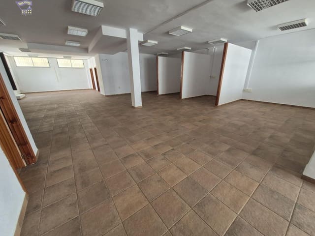 Commercieel te koop in Arcos de la Frontera - € 96.000 (Ref: 9885024)