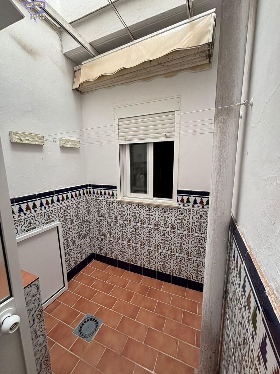 2 bedroom Bungalow for sale in Arcos de la Frontera - € 95,000 (Ref: 9894084)