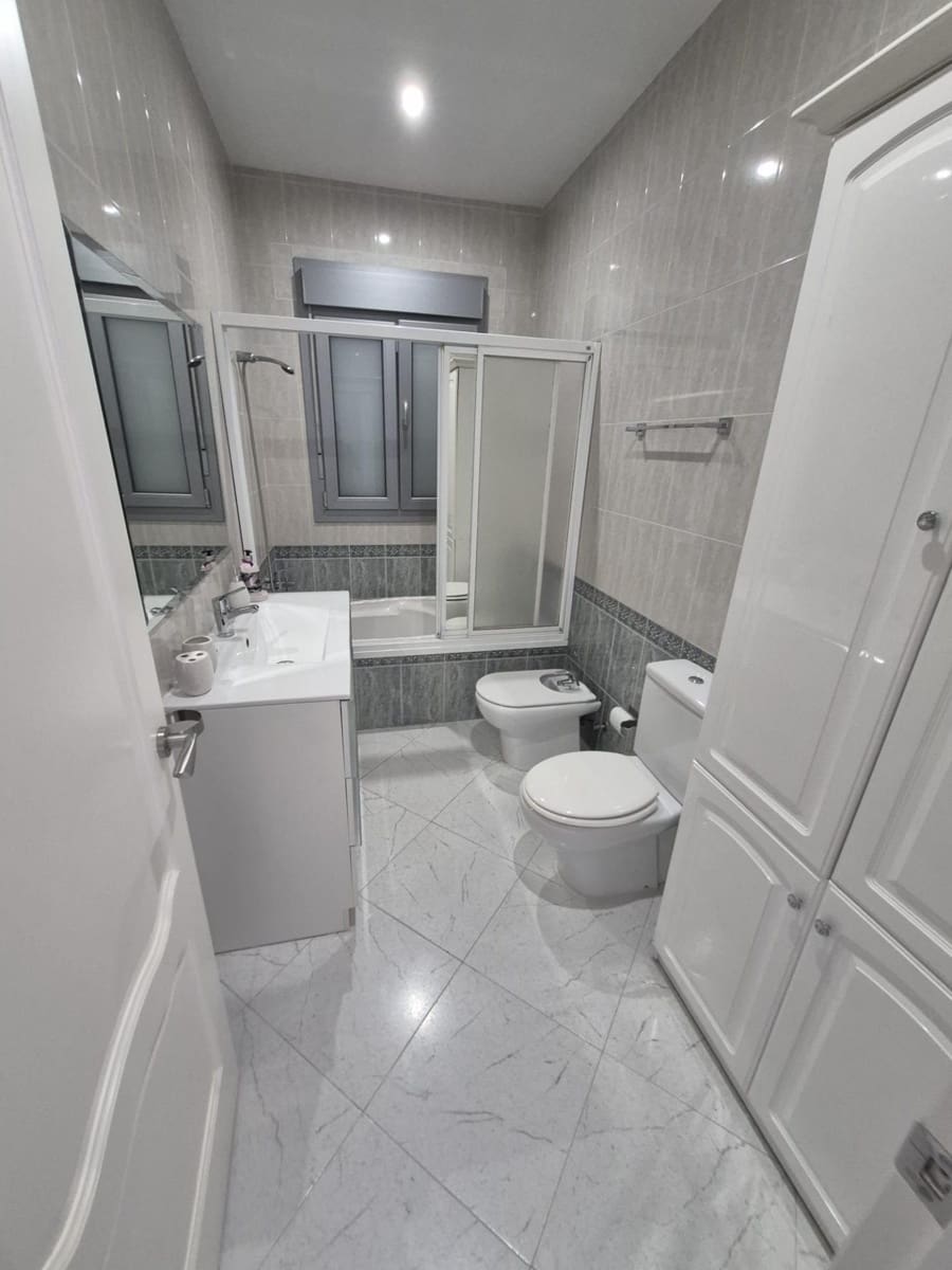 4 bedroom Villa for sale in Espera - € 250,000 (Ref: 9896229)