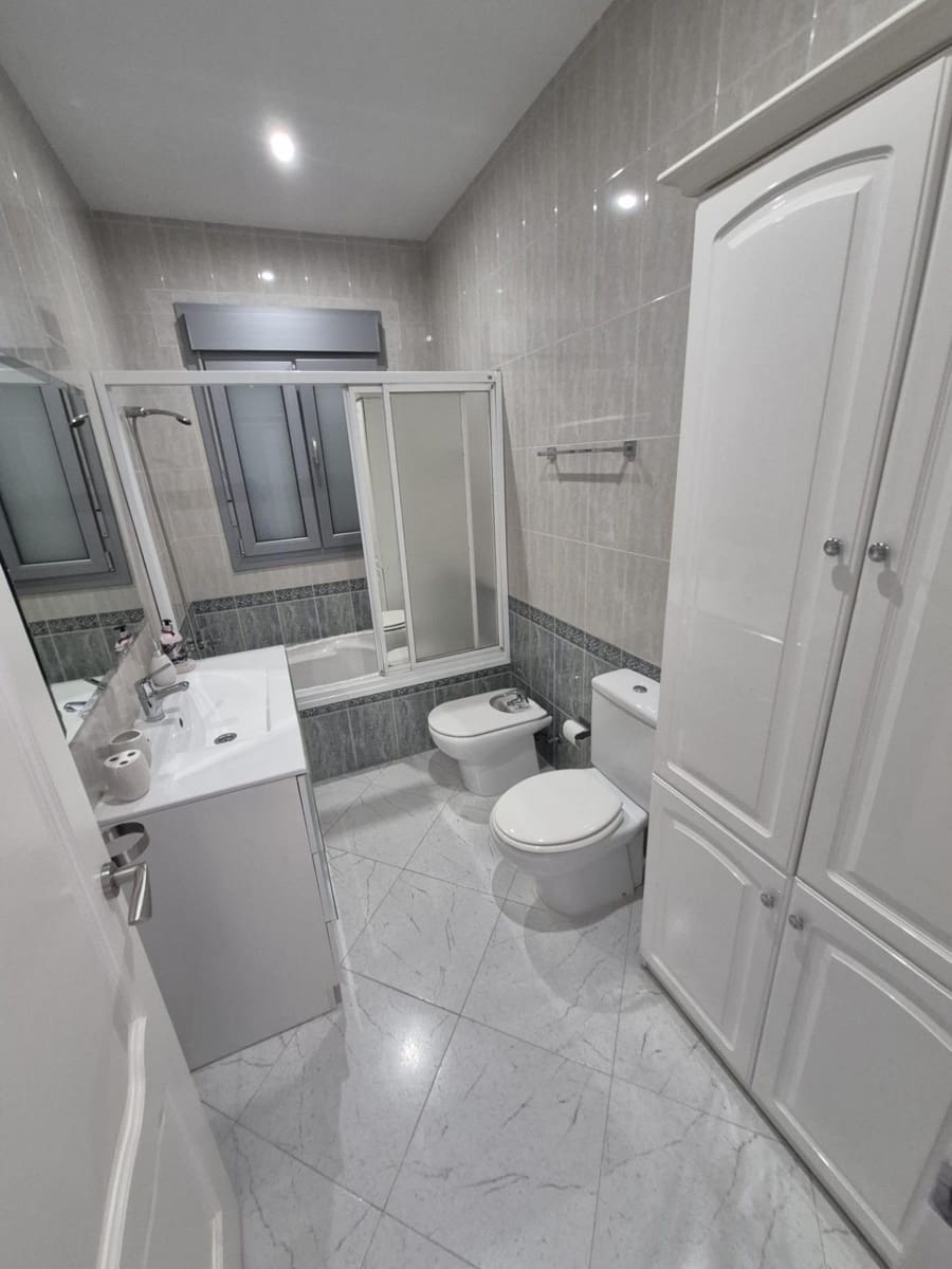 4 bedroom Villa for sale in Espera - € 250,000 (Ref: 9896229)