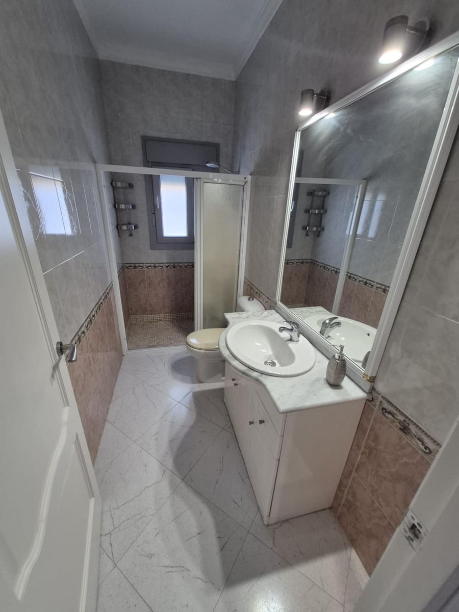 4 bedroom Villa for sale in Espera - € 250,000 (Ref: 9896229)