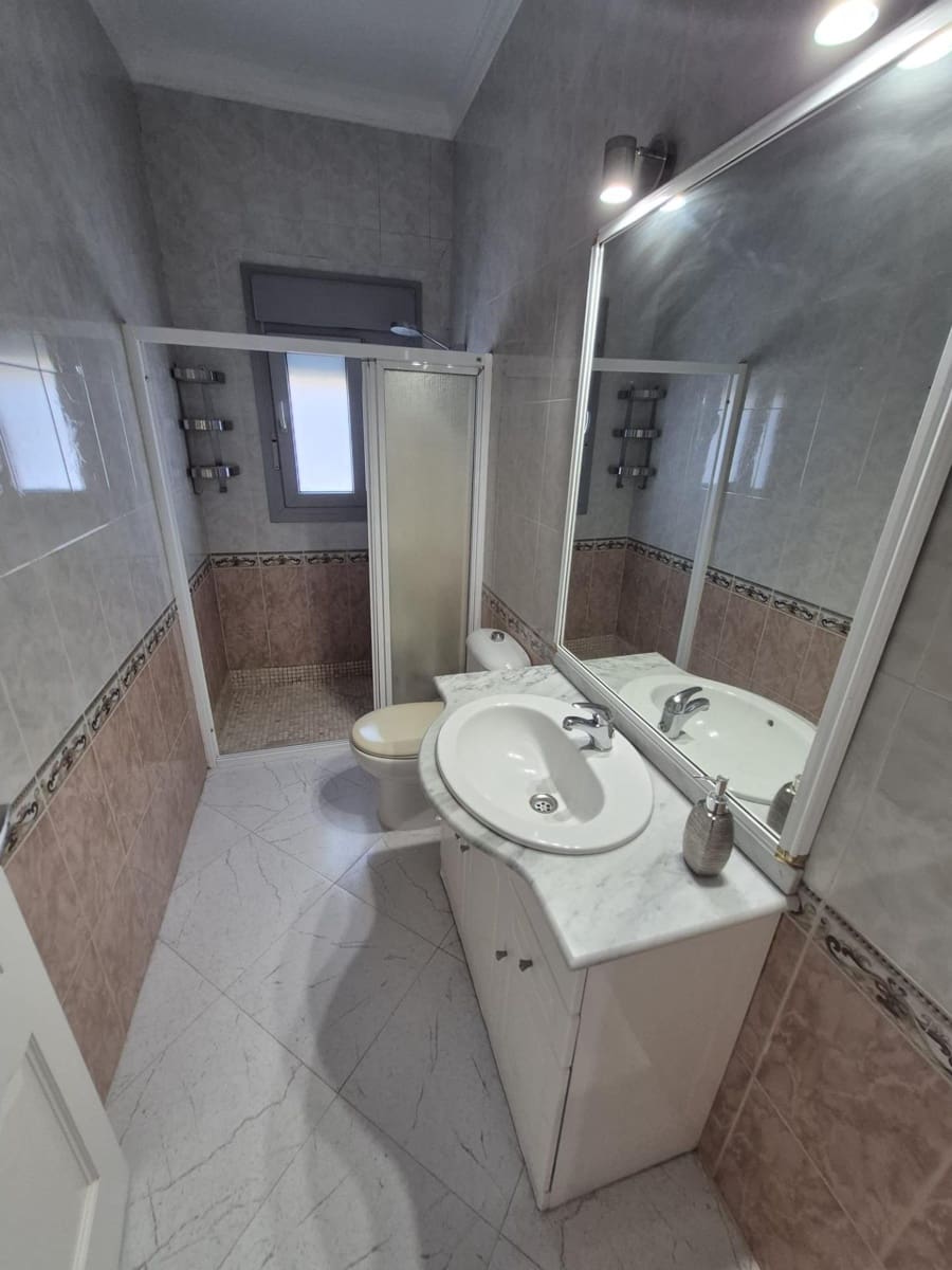 4 bedroom Villa for sale in Espera - € 250,000 (Ref: 9896229)