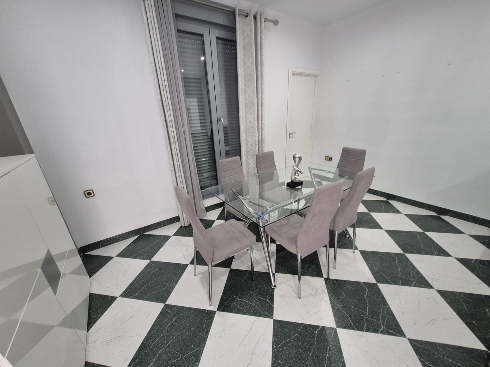 4 bedroom Villa for sale in Espera - € 250,000 (Ref: 9896229)