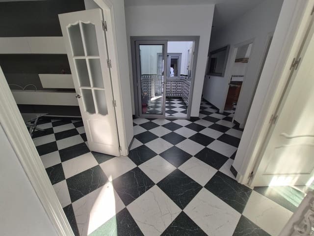4 bedroom Villa for sale in Espera - € 250,000 (Ref: 9896229)
