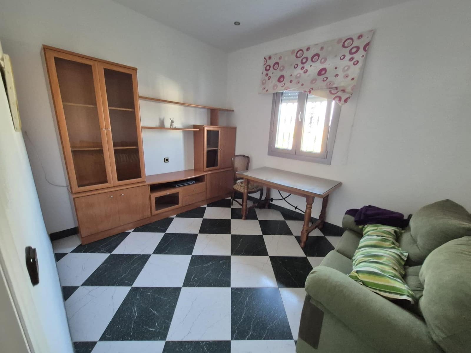 4 bedroom Villa for sale in Espera - € 250,000 (Ref: 9896229)
