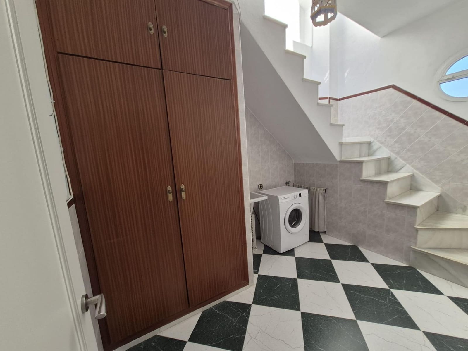 4 bedroom Villa for sale in Espera - € 250,000 (Ref: 9896229)