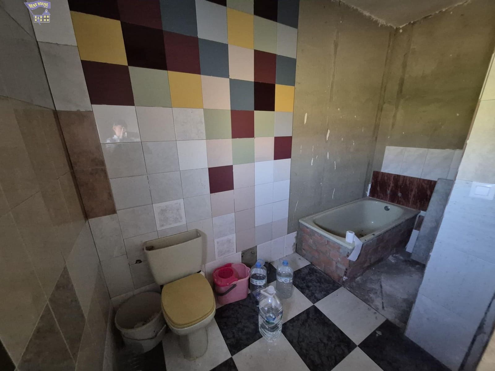 4 soveværelse Finca/Landehus til salg i Arcos de la Frontera - € 160.000 (Ref: 9916053)