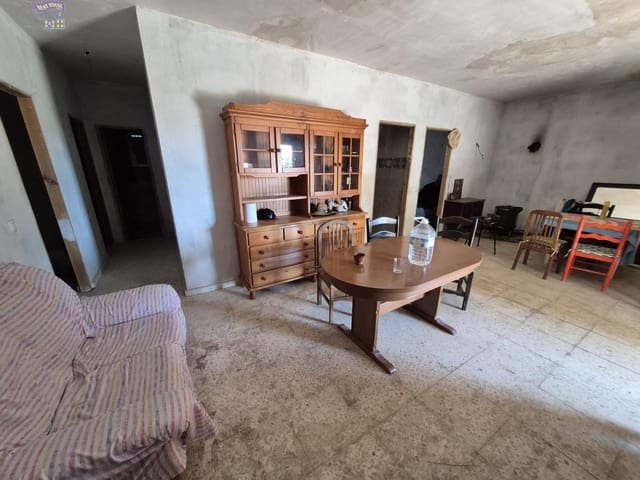 4 slaapkamer Finca/Landhuis te koop in Arcos de la Frontera - € 160.000 (Ref: 9916053)