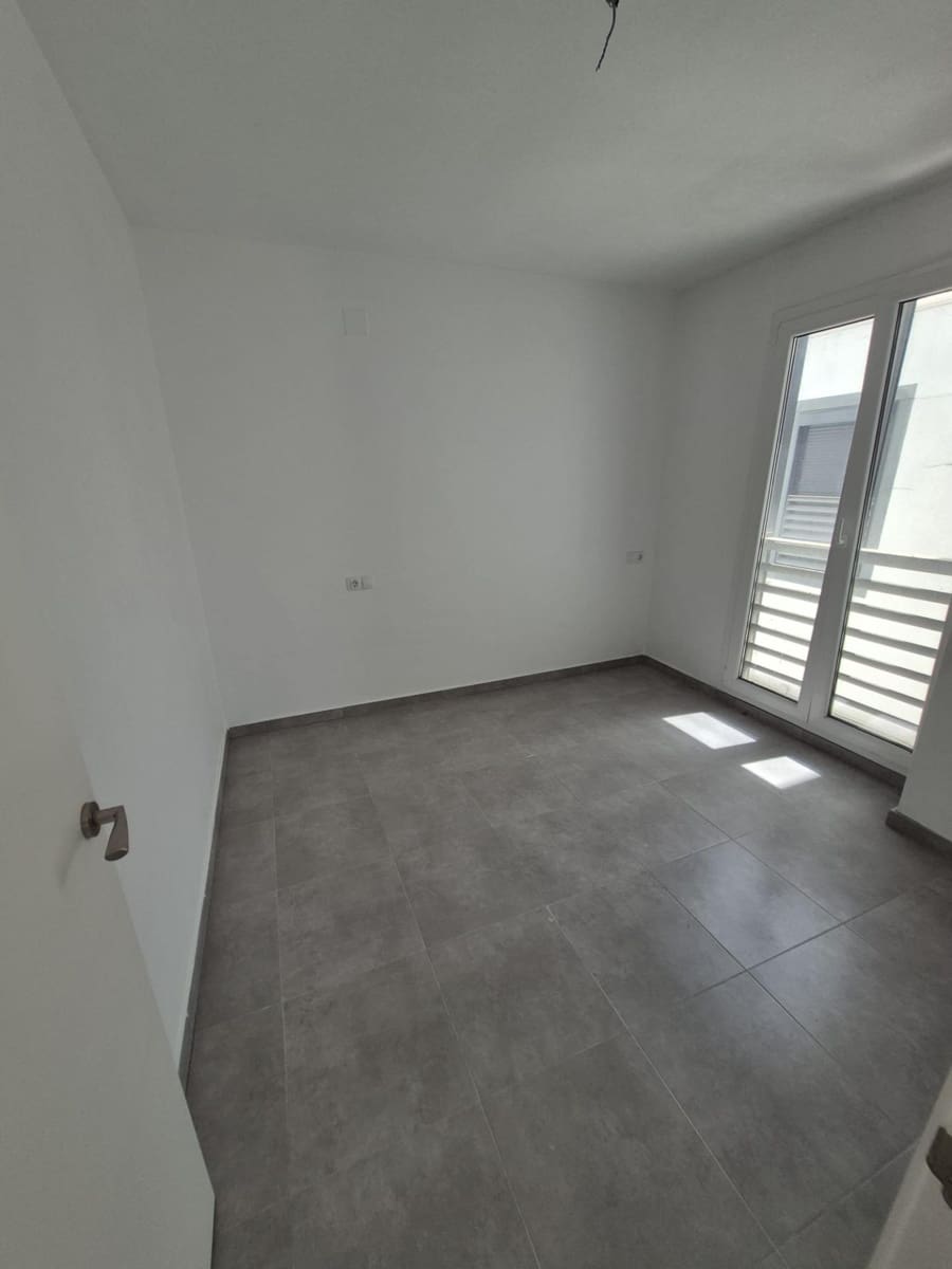 3 bedroom Townhouse for sale in Espera - € 69,000 (Ref: 9927628)