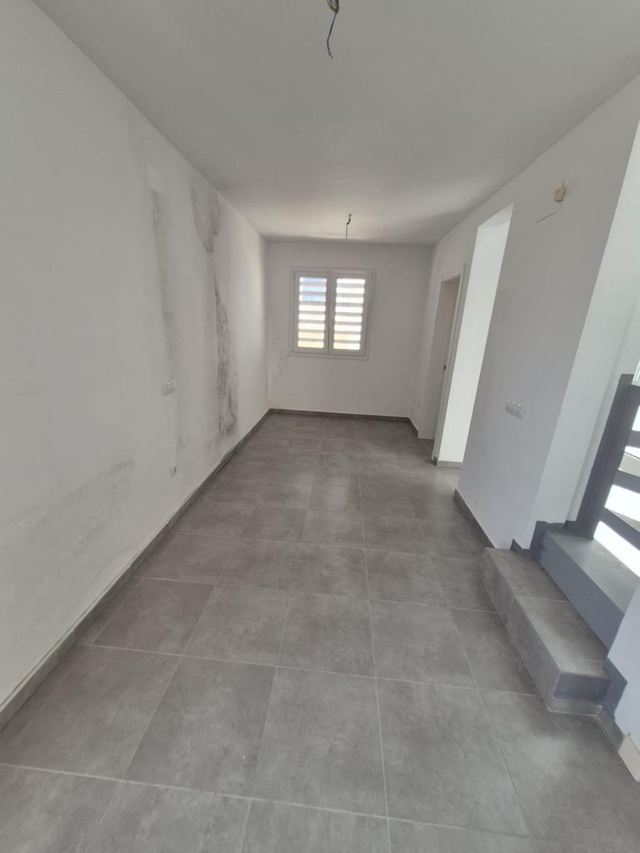 3 bedroom Townhouse for sale in Espera - € 69,000 (Ref: 9927628)