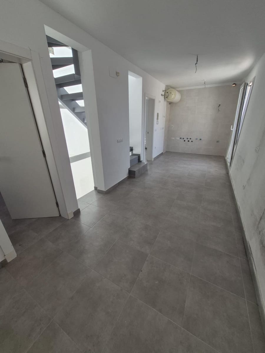 3 bedroom Townhouse for sale in Espera - € 69,000 (Ref: 9927628)