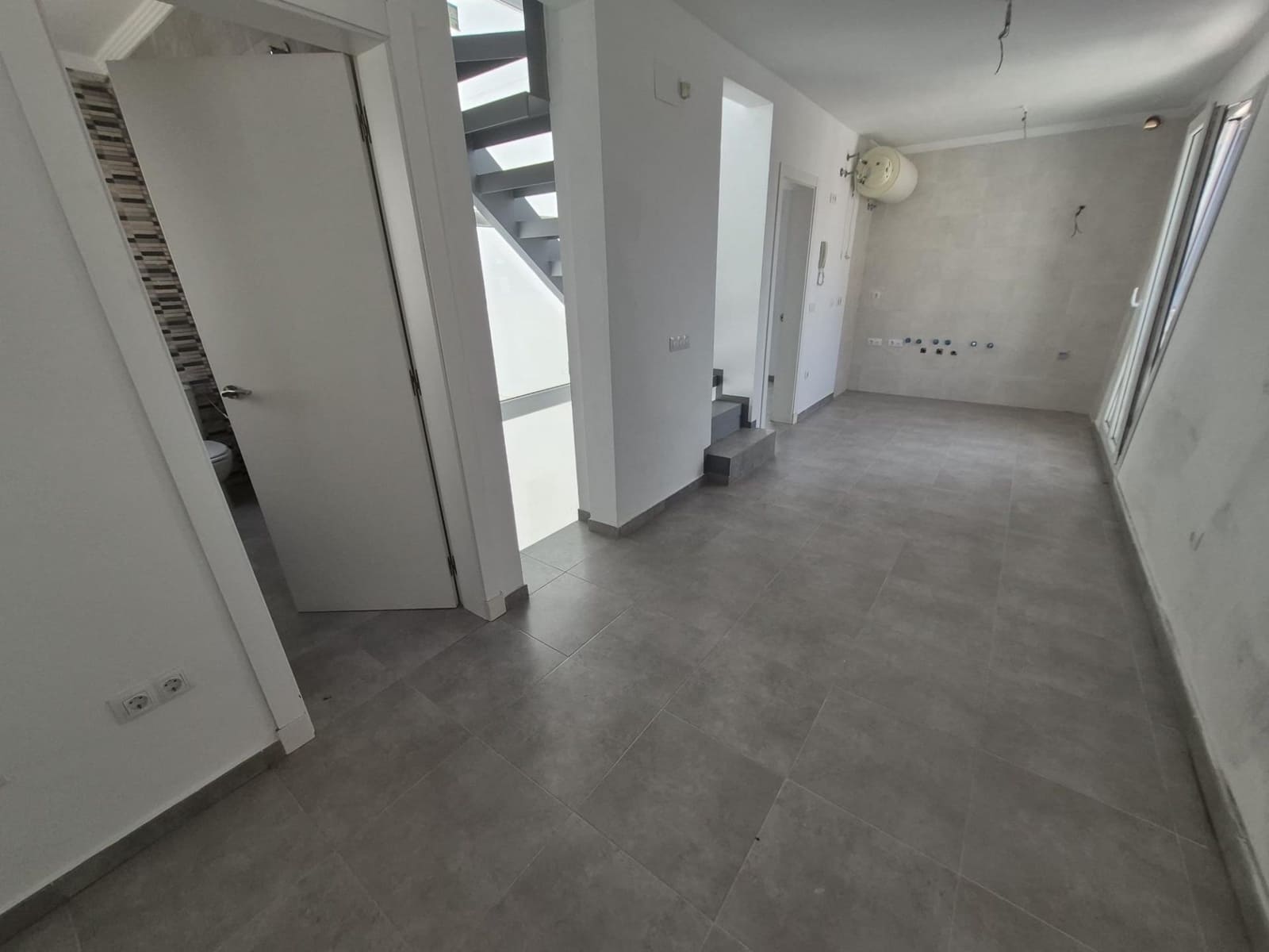 3 bedroom Townhouse for sale in Espera - € 69,000 (Ref: 9927628)