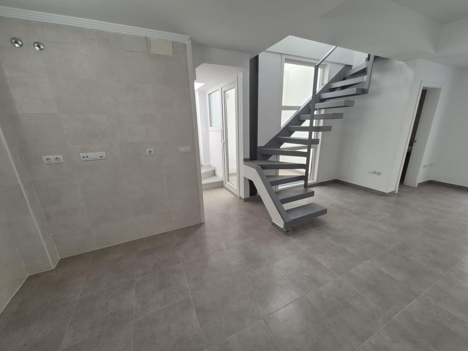 2 bedroom Townhouse for sale in Espera - € 59,000 (Ref: 9927630)