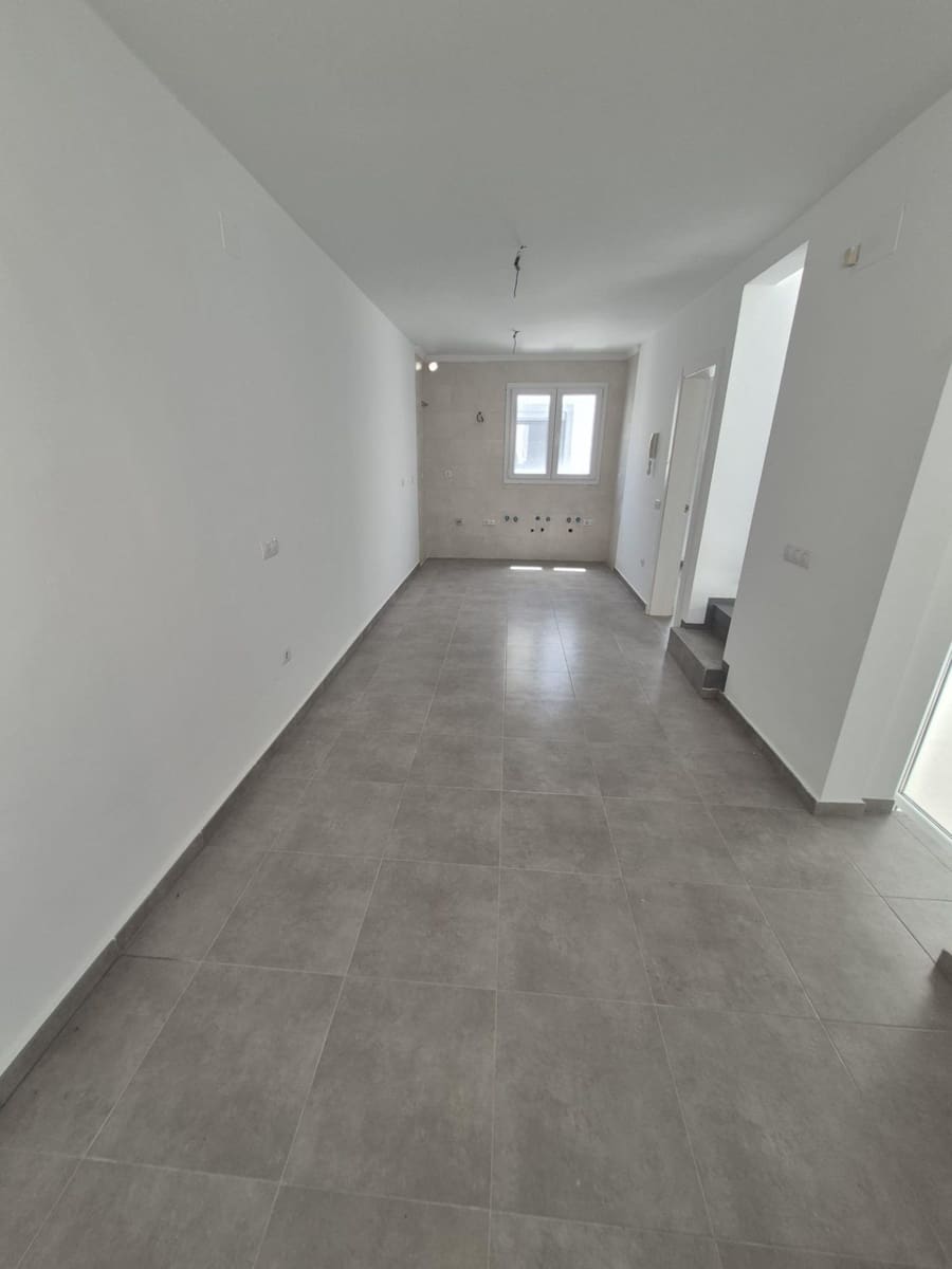 2 bedroom Townhouse for sale in Espera - € 79,000 (Ref: 9927631)