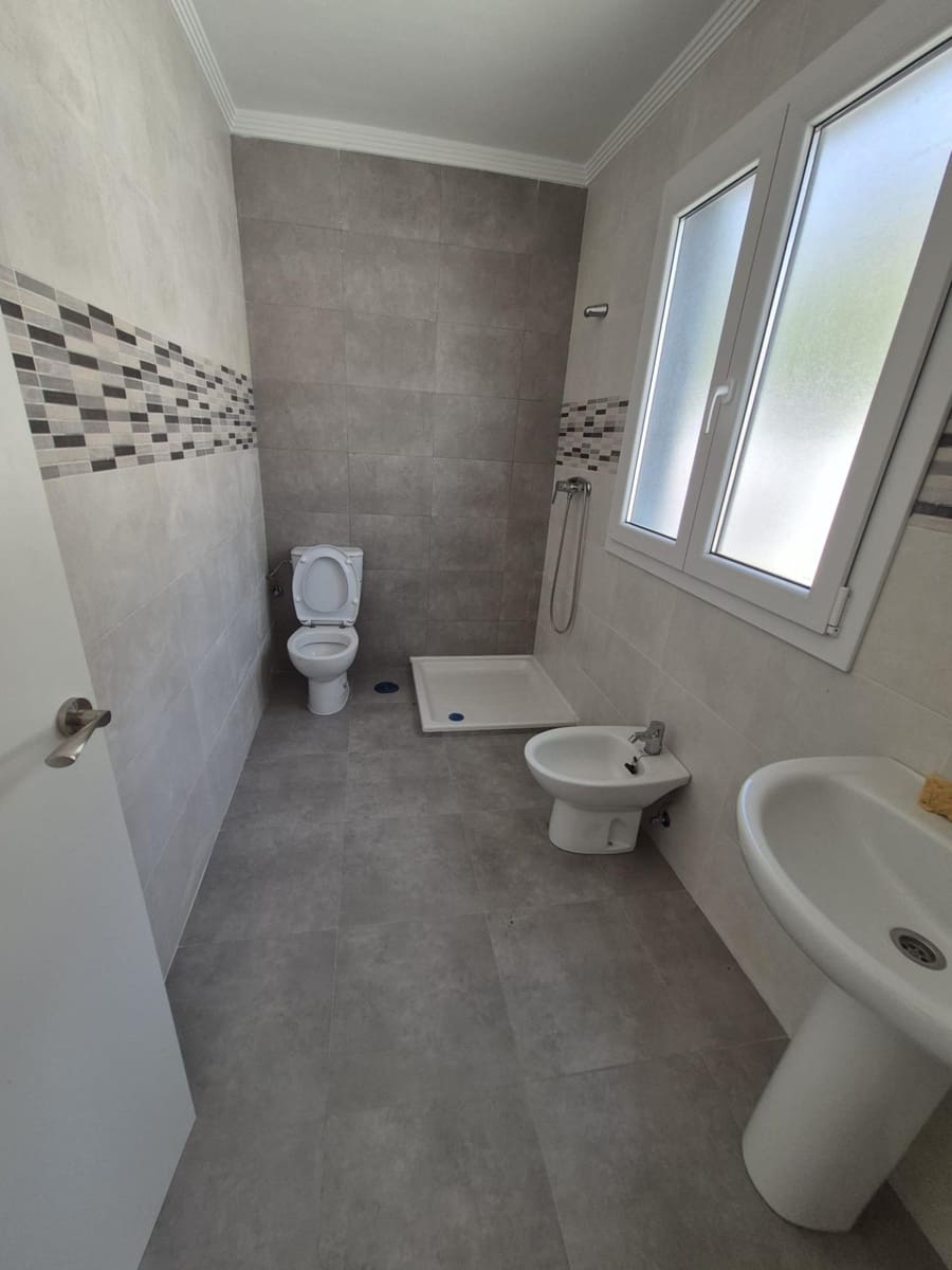 2 bedroom Townhouse for sale in Espera - € 79,000 (Ref: 9927631)
