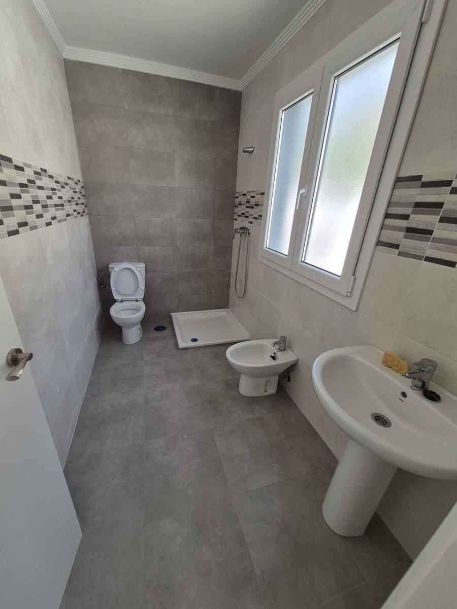 2 bedroom Townhouse for sale in Espera - € 79,000 (Ref: 9927631)