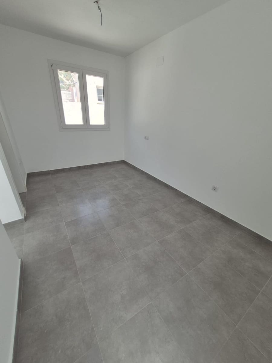 2 bedroom Townhouse for sale in Espera - € 79,000 (Ref: 9927631)