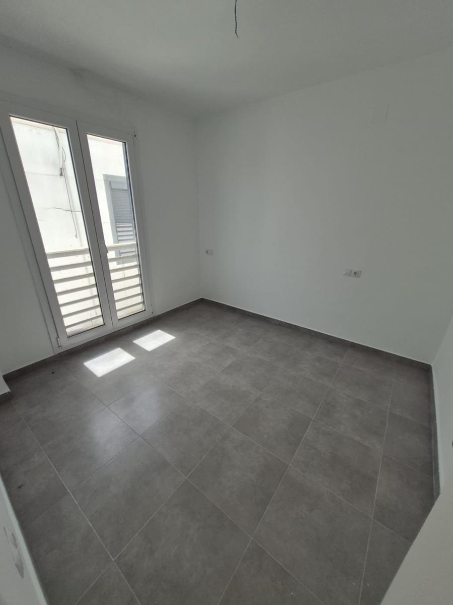 2 bedroom Townhouse for sale in Espera - € 79,000 (Ref: 9927631)