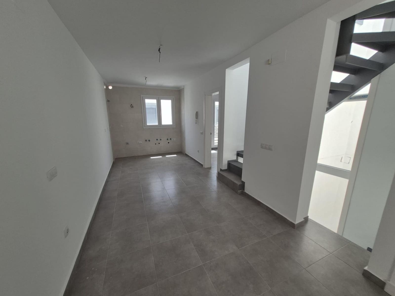 2 bedroom Townhouse for sale in Espera - € 79,000 (Ref: 9927631)