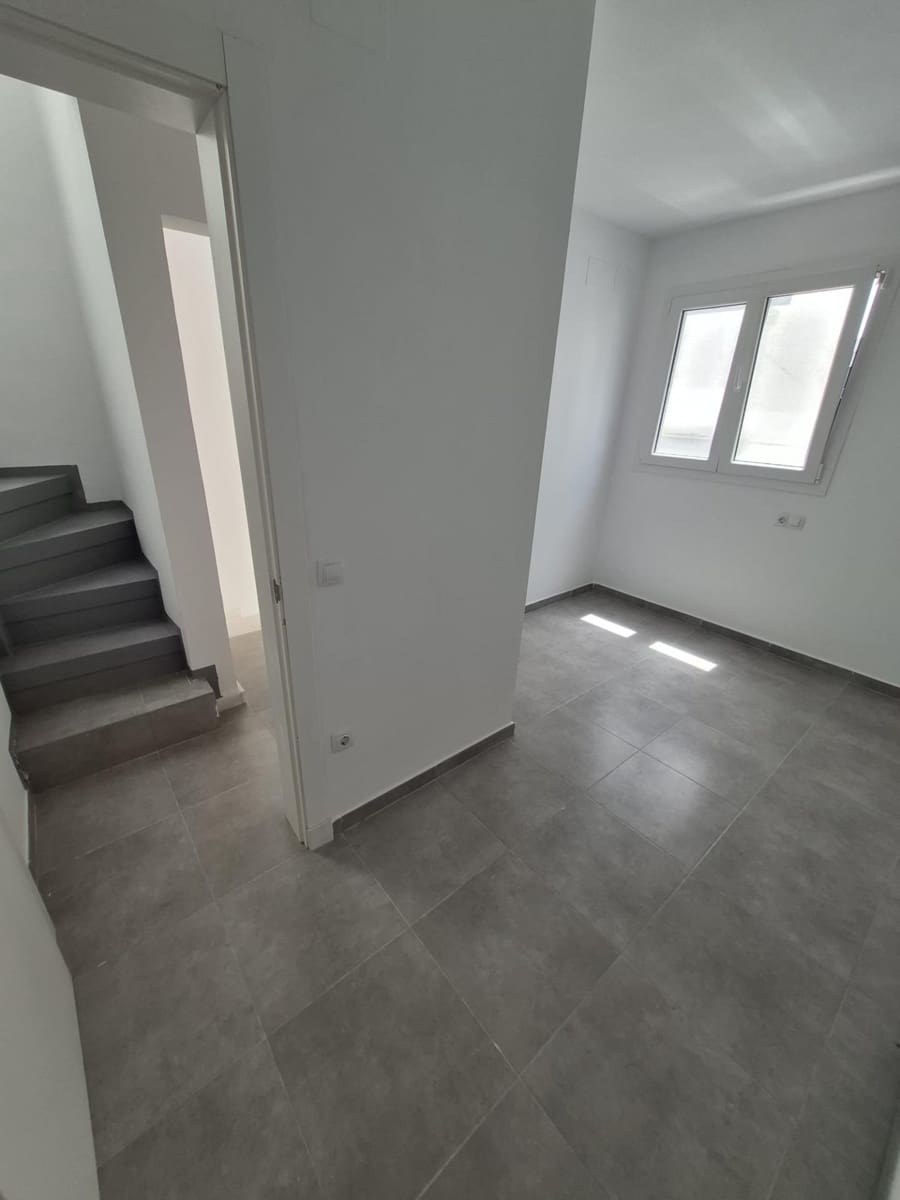 3 sypialnia Dom na sprzedaż w Espera - 79 000 € (Ref: 9927632)