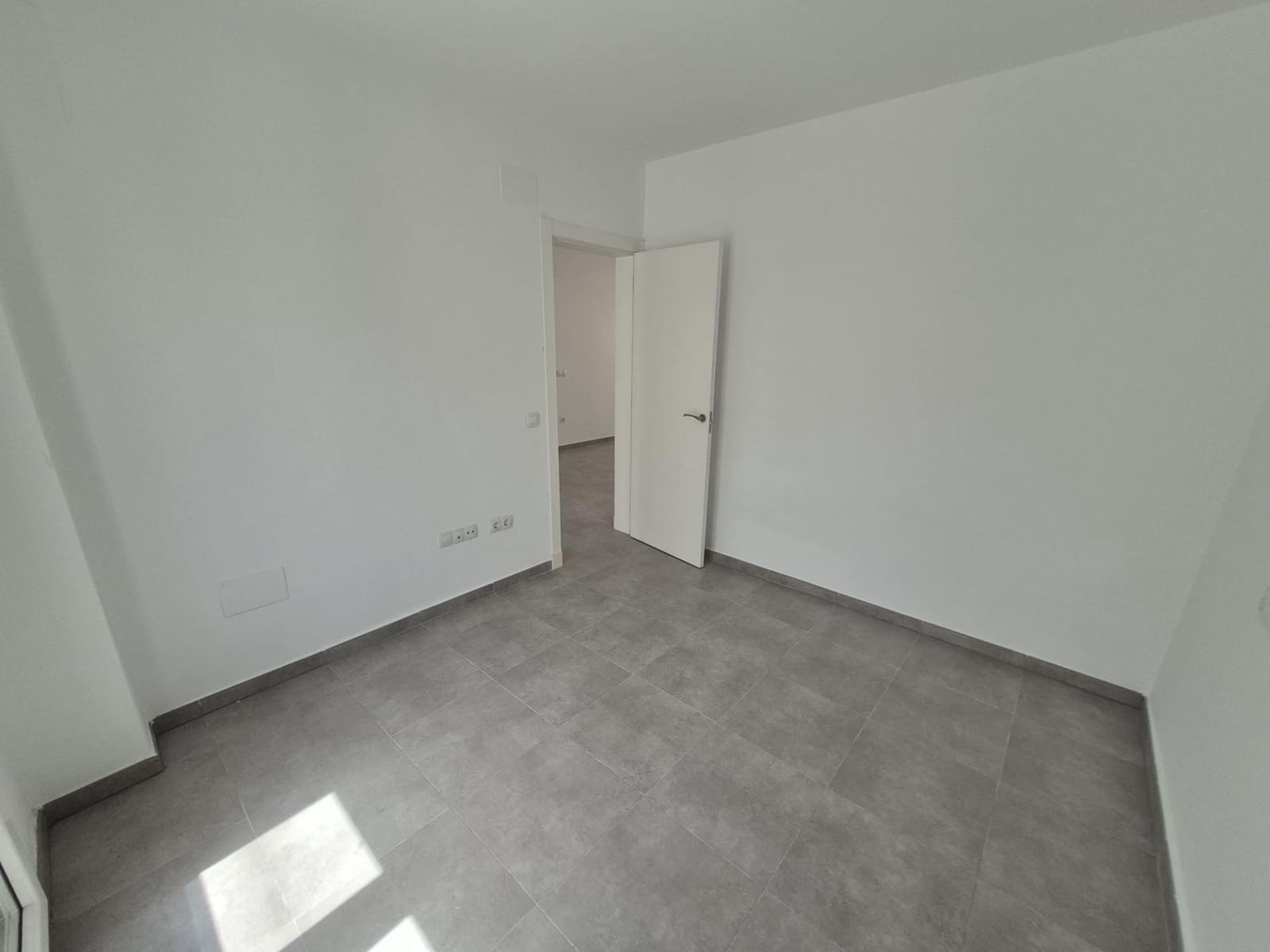 3 sypialnia Dom na sprzedaż w Espera - 79 000 € (Ref: 9927632)