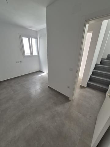 Casa de 3 habitaciones en Espera en venta - 79.000 € (Ref: 9927635)