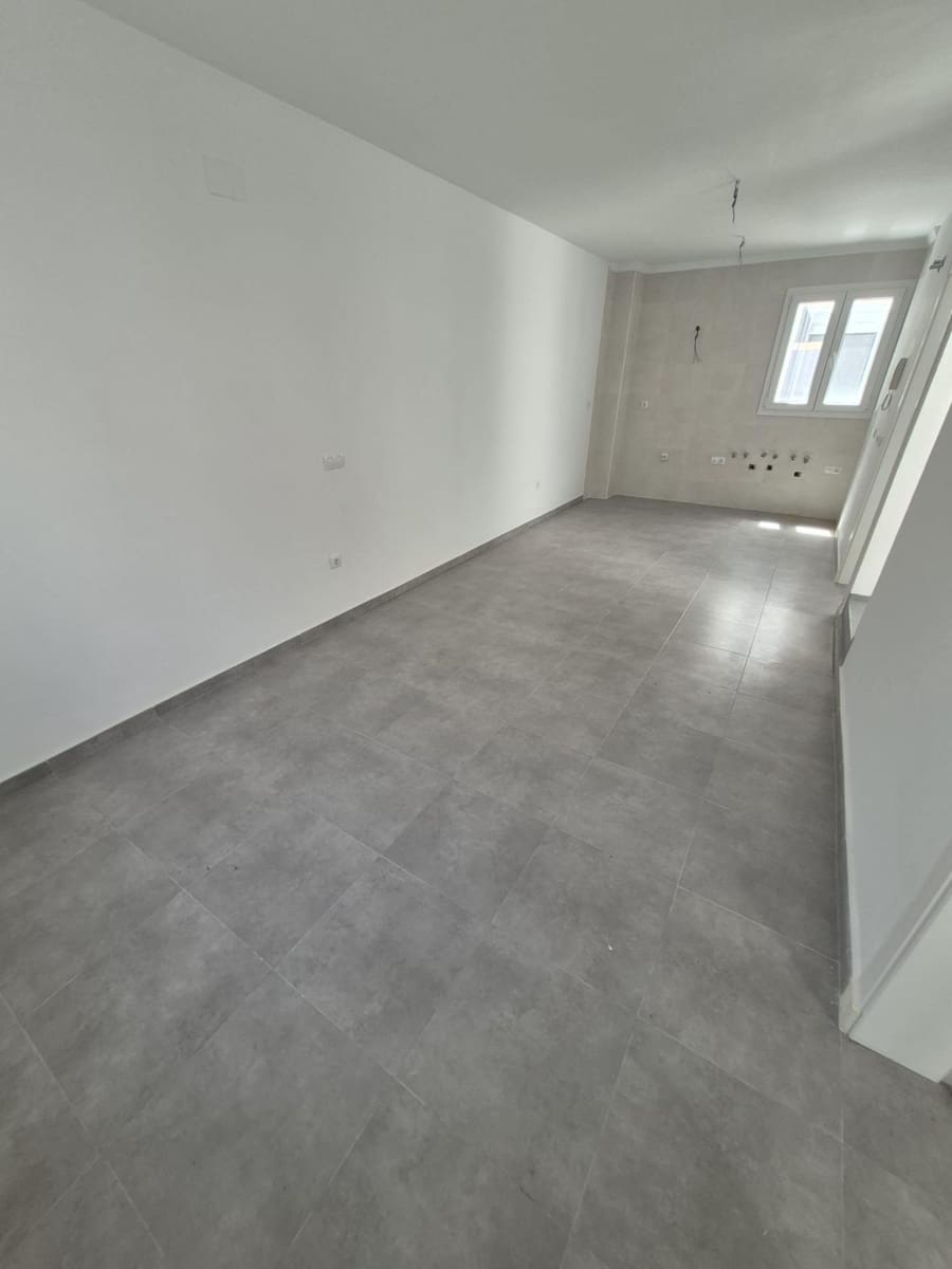 Casa de 3 habitaciones en Espera en venta - 79.000 € (Ref: 9927635)