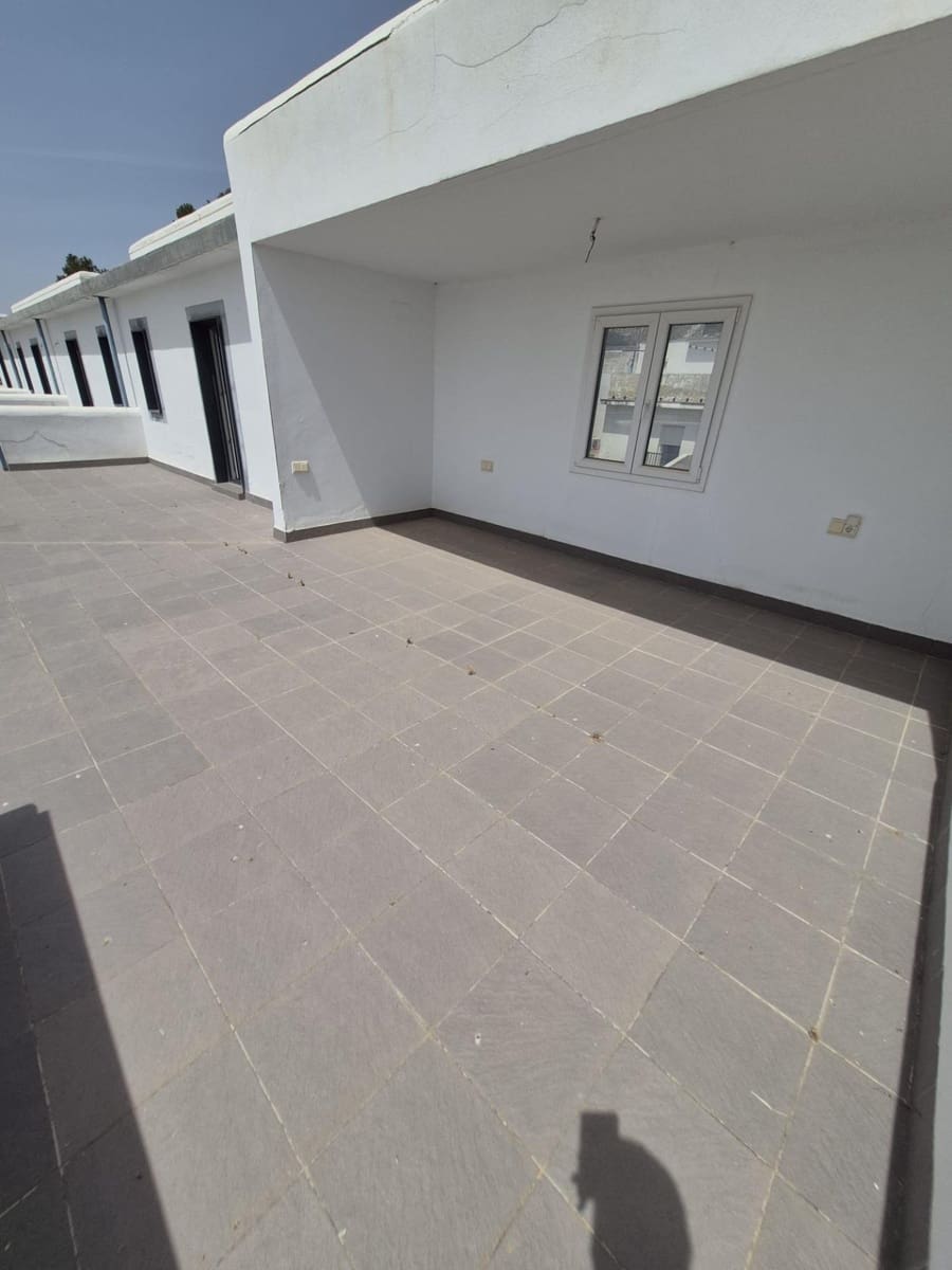 Casa de 3 habitaciones en Espera en venta - 79.000 € (Ref: 9927635)