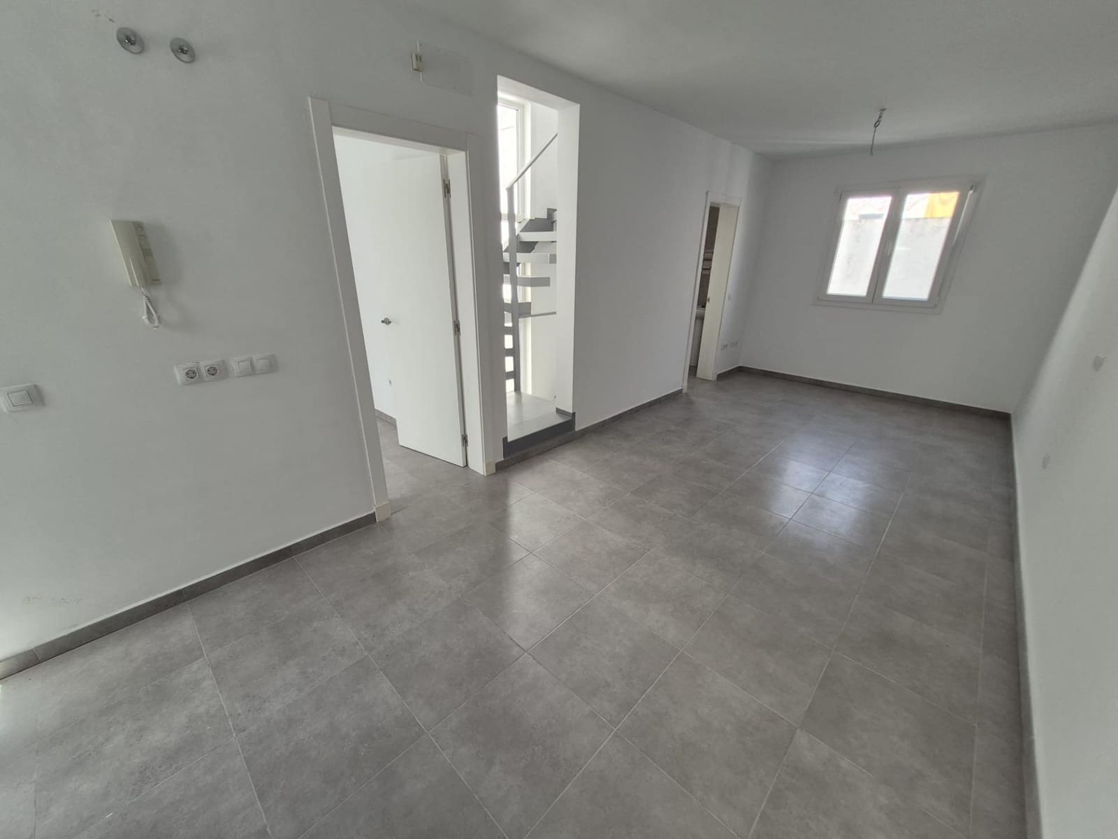 Casa de 3 habitaciones en Espera en venta - 79.000 € (Ref: 9927635)