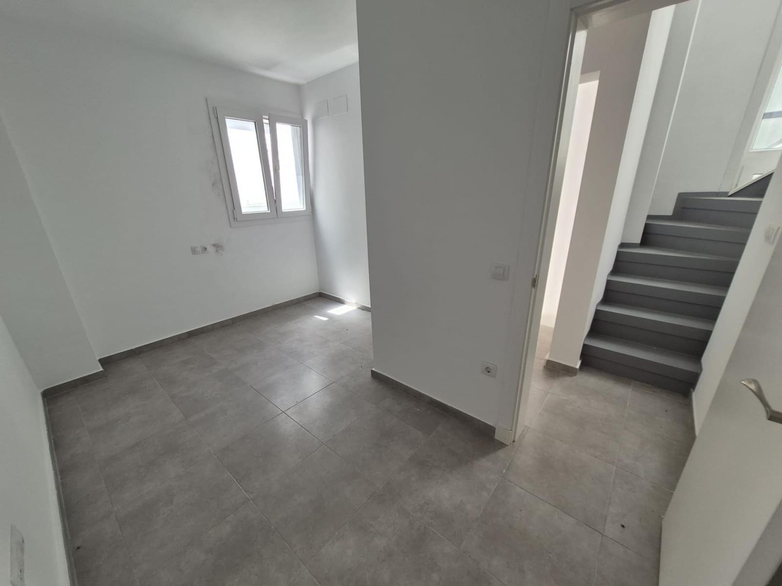 Casa de 3 habitaciones en Espera en venta - 79.000 € (Ref: 9927635)