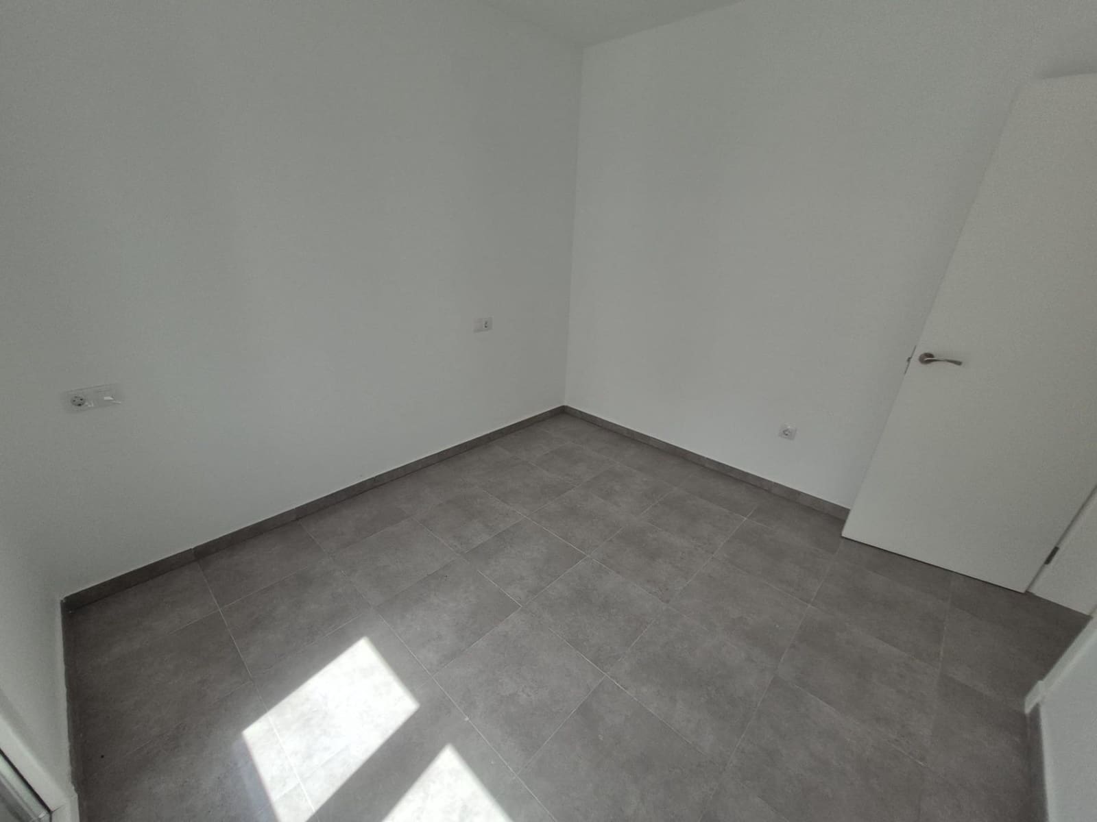 Casa de 3 habitaciones en Espera en venta - 79.000 € (Ref: 9927635)