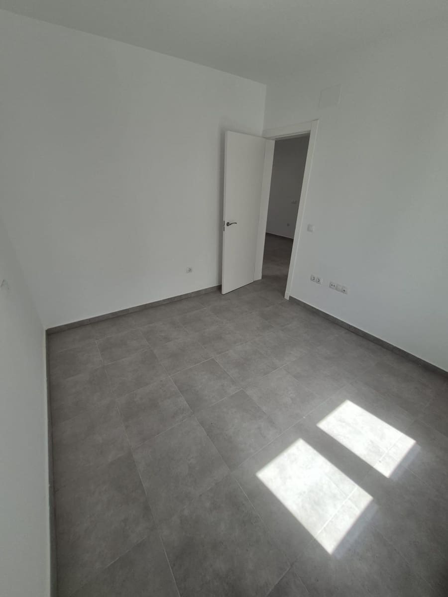 Casa de 3 habitaciones en Espera en venta - 79.000 € (Ref: 9927635)