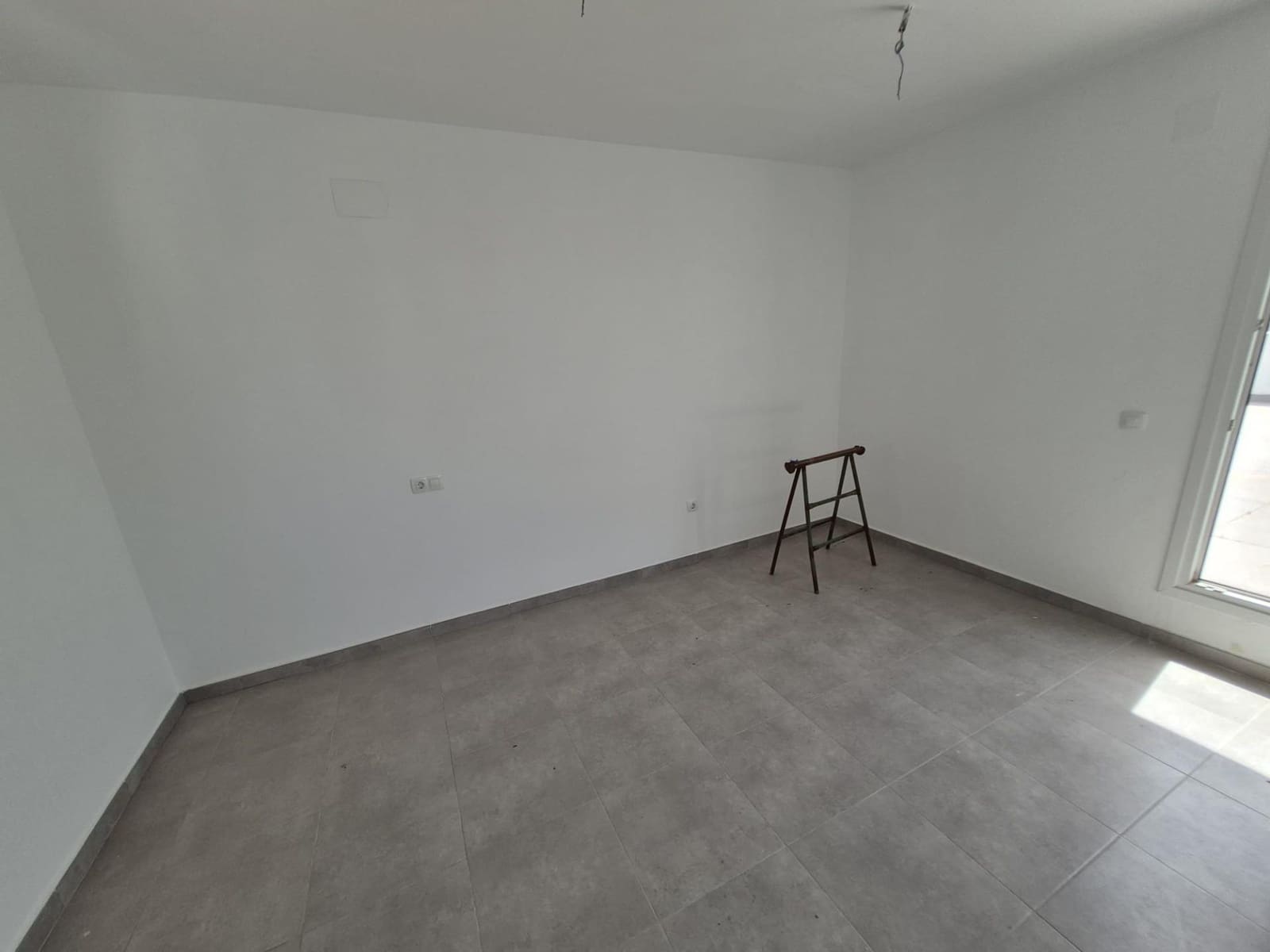 Casa de 3 habitaciones en Espera en venta - 79.000 € (Ref: 9927635)