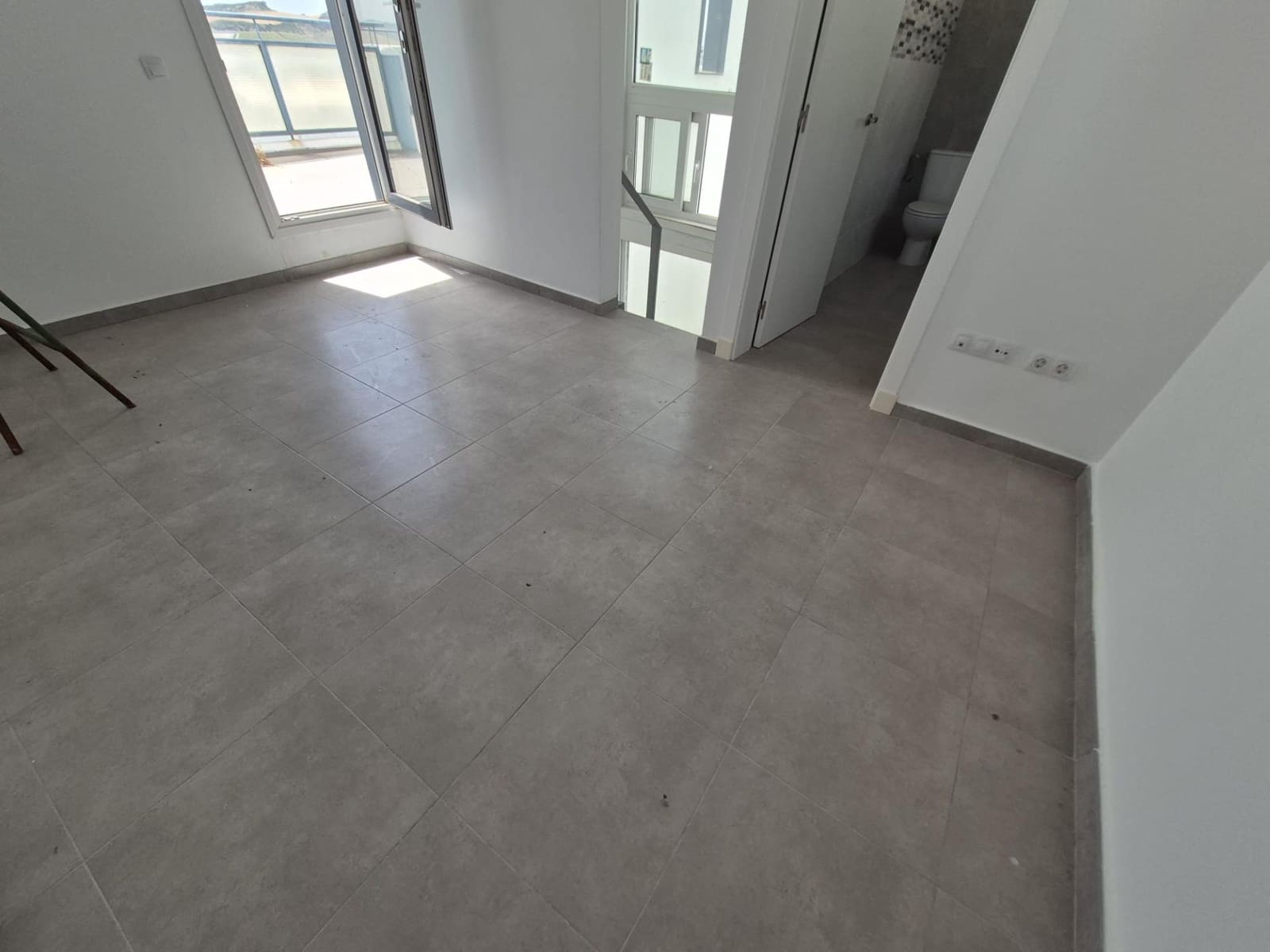 Casa de 3 habitaciones en Espera en venta - 79.000 € (Ref: 9927635)