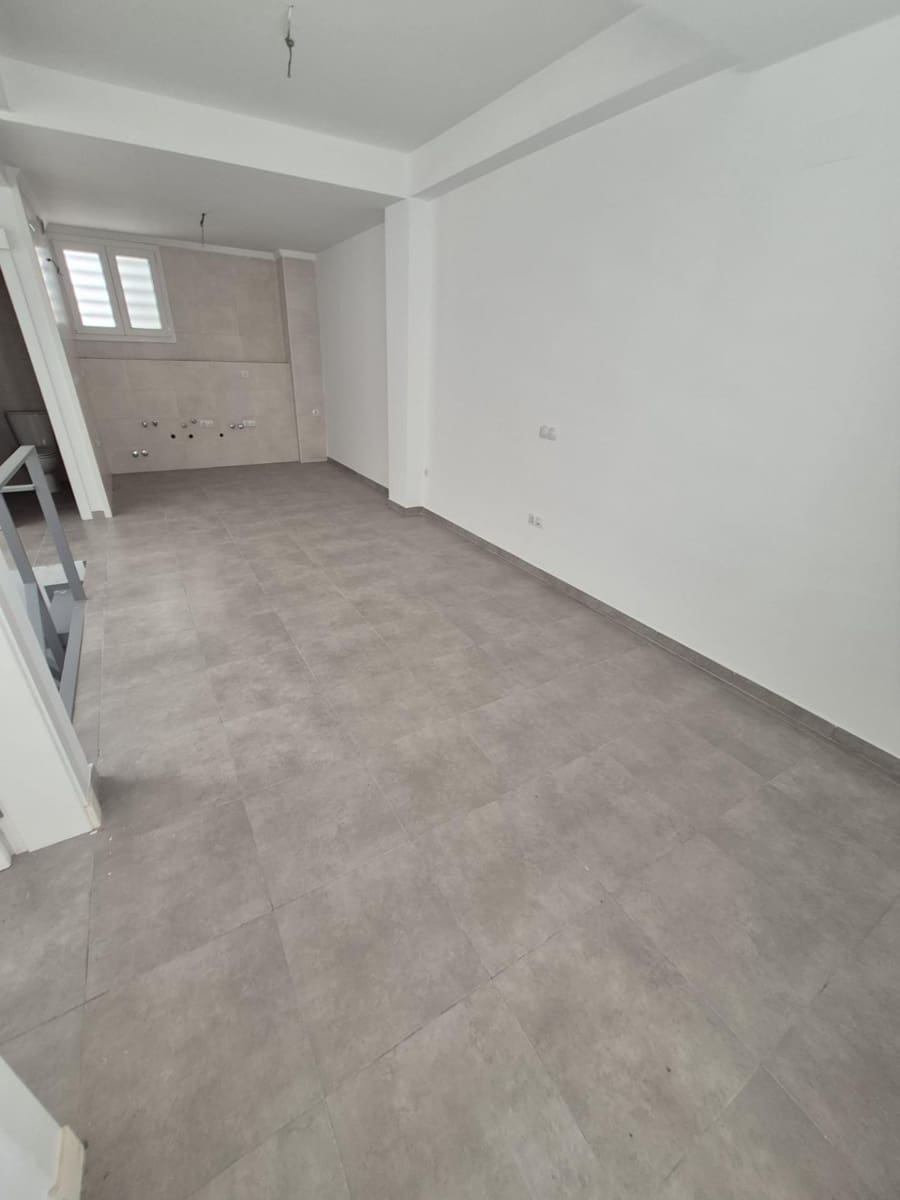 2 bedroom Townhouse for sale in Espera - € 69,000 (Ref: 9927637)