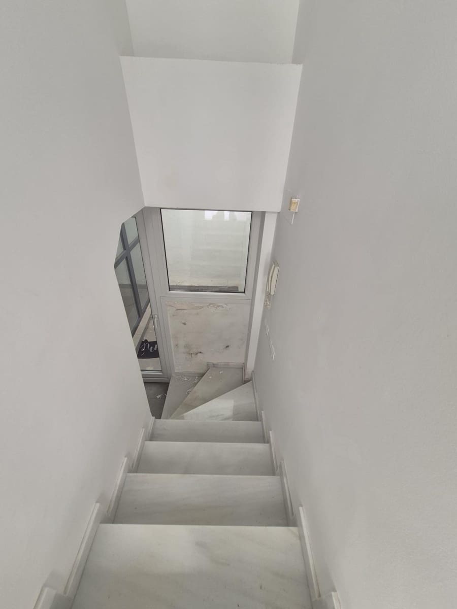 2 bedroom Townhouse for sale in Espera - € 69,000 (Ref: 9927637)