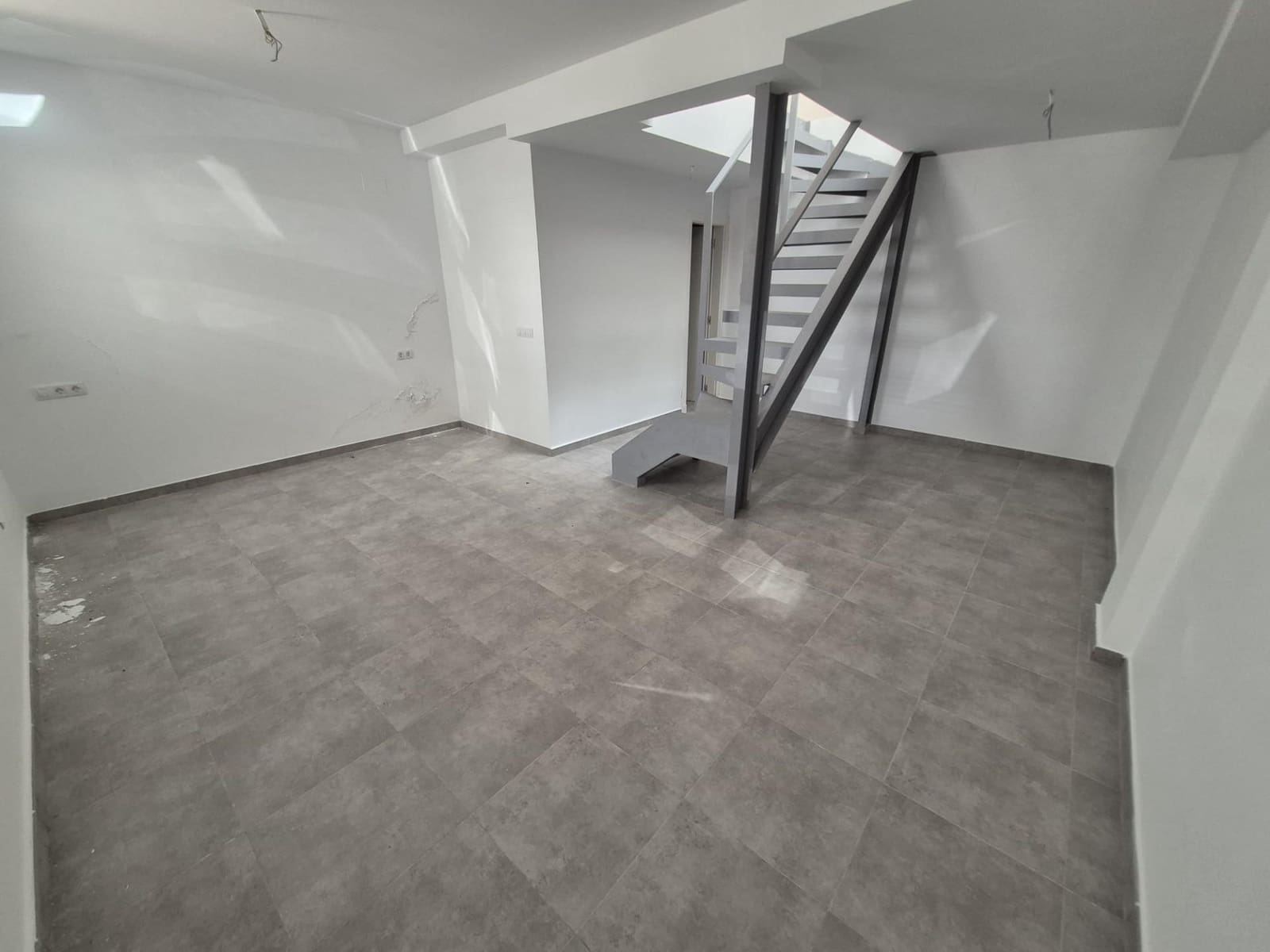 2 makuuhuone Huoneisto myytävänä paikassa Espera - 79 000 € (Ref: 9927639)