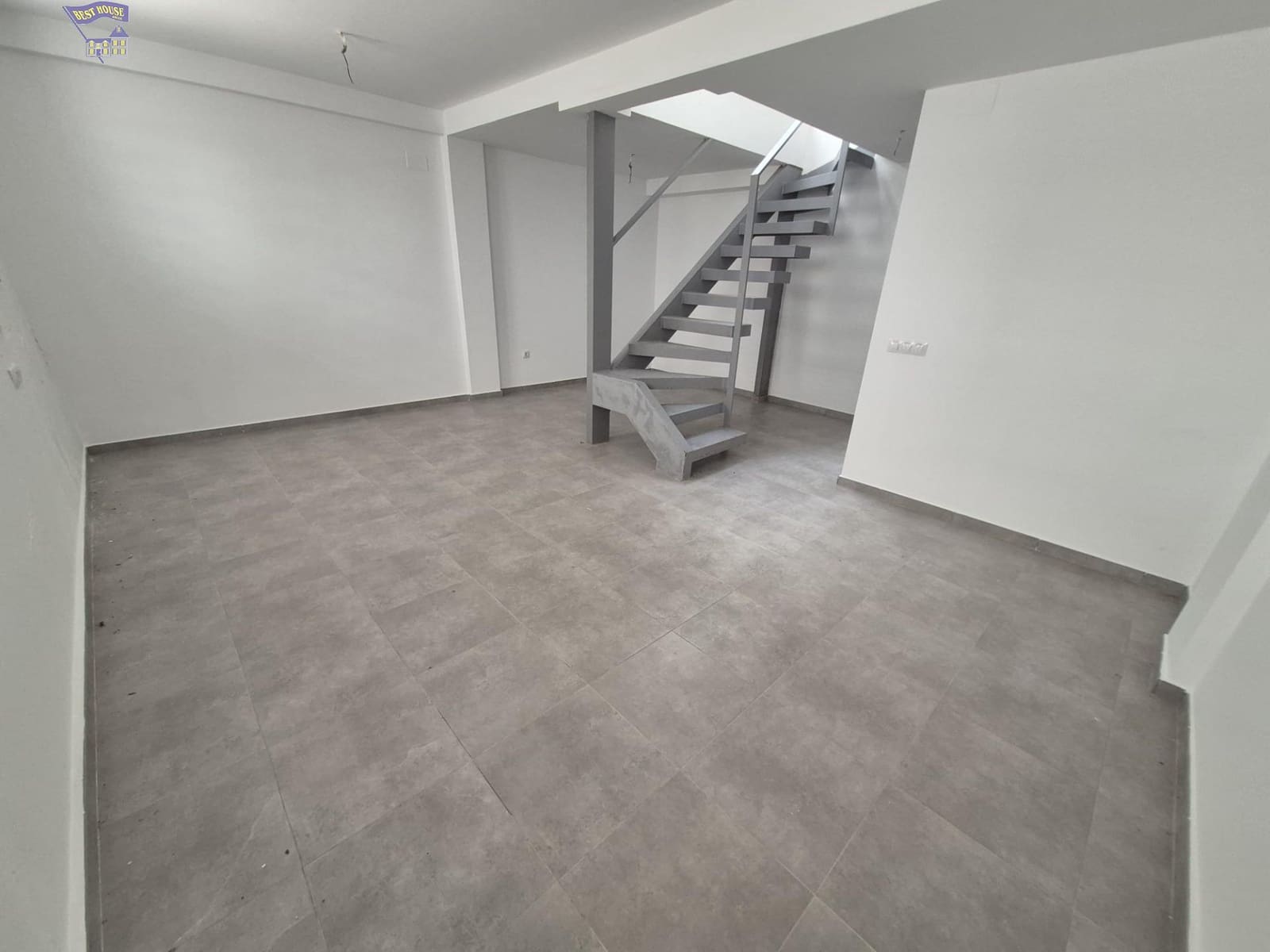 2 bedroom Townhouse for sale in Espera - € 79,000 (Ref: 9927640)