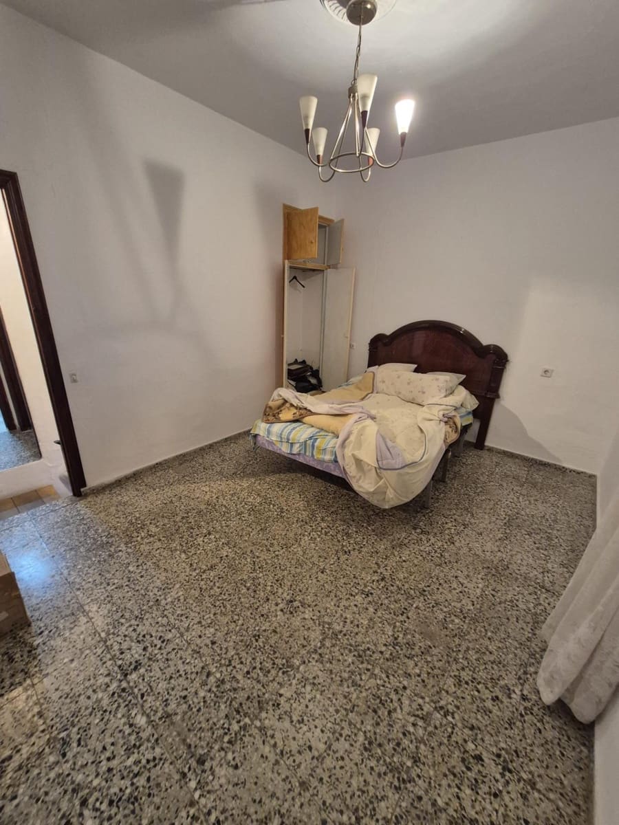 3 bedroom Villa for sale in Espera - € 76,000 (Ref: 9929562)