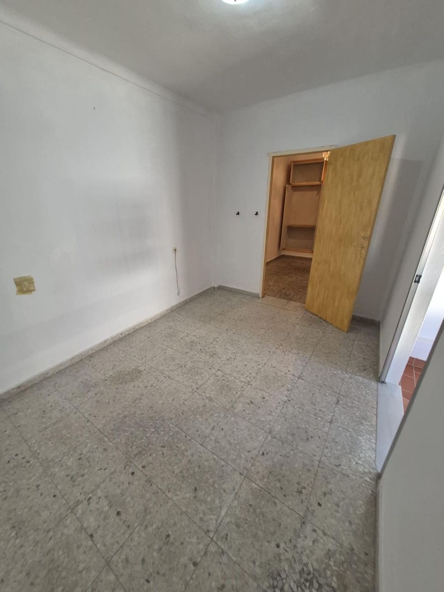 3 bedroom Villa for sale in Espera - € 76,000 (Ref: 9929562)