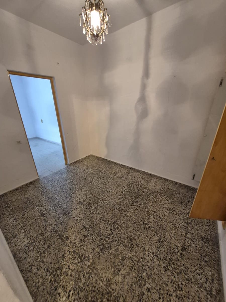 3 bedroom Villa for sale in Espera - € 76,000 (Ref: 9929562)