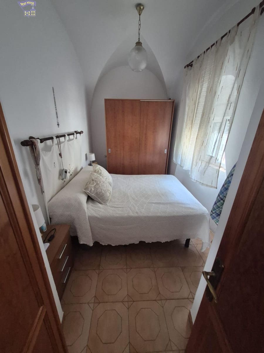 3 bedroom Townhouse for sale in Arcos de la Frontera - € 52,500 (Ref: 9929563)