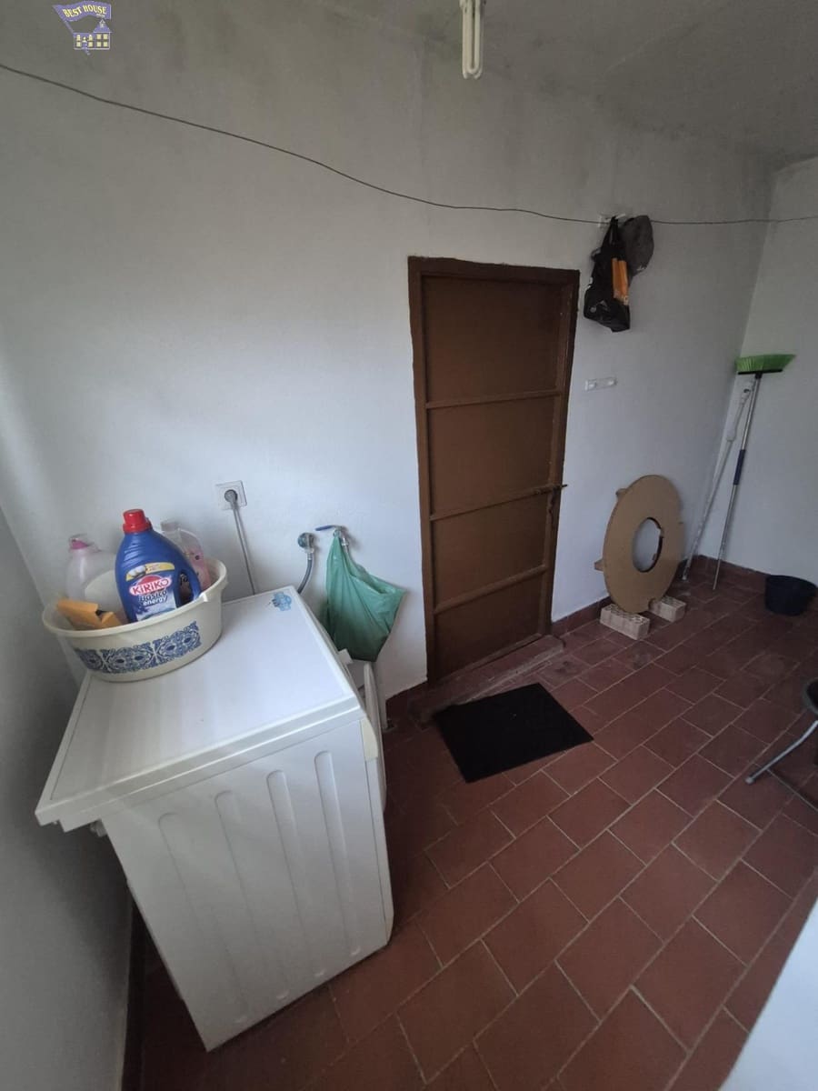 3 bedroom Townhouse for sale in Arcos de la Frontera - € 52,500 (Ref: 9929563)