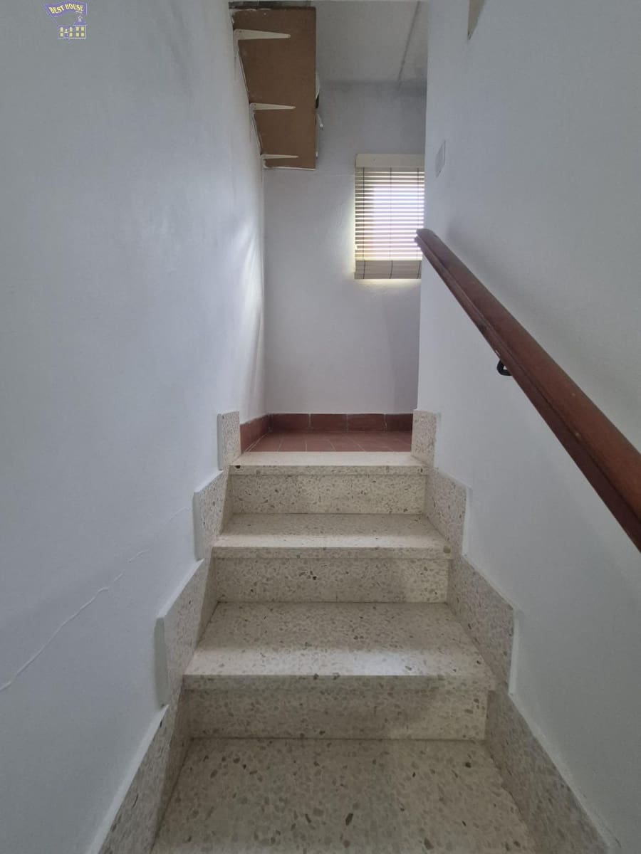 3 bedroom Townhouse for sale in Arcos de la Frontera - € 52,500 (Ref: 9929563)