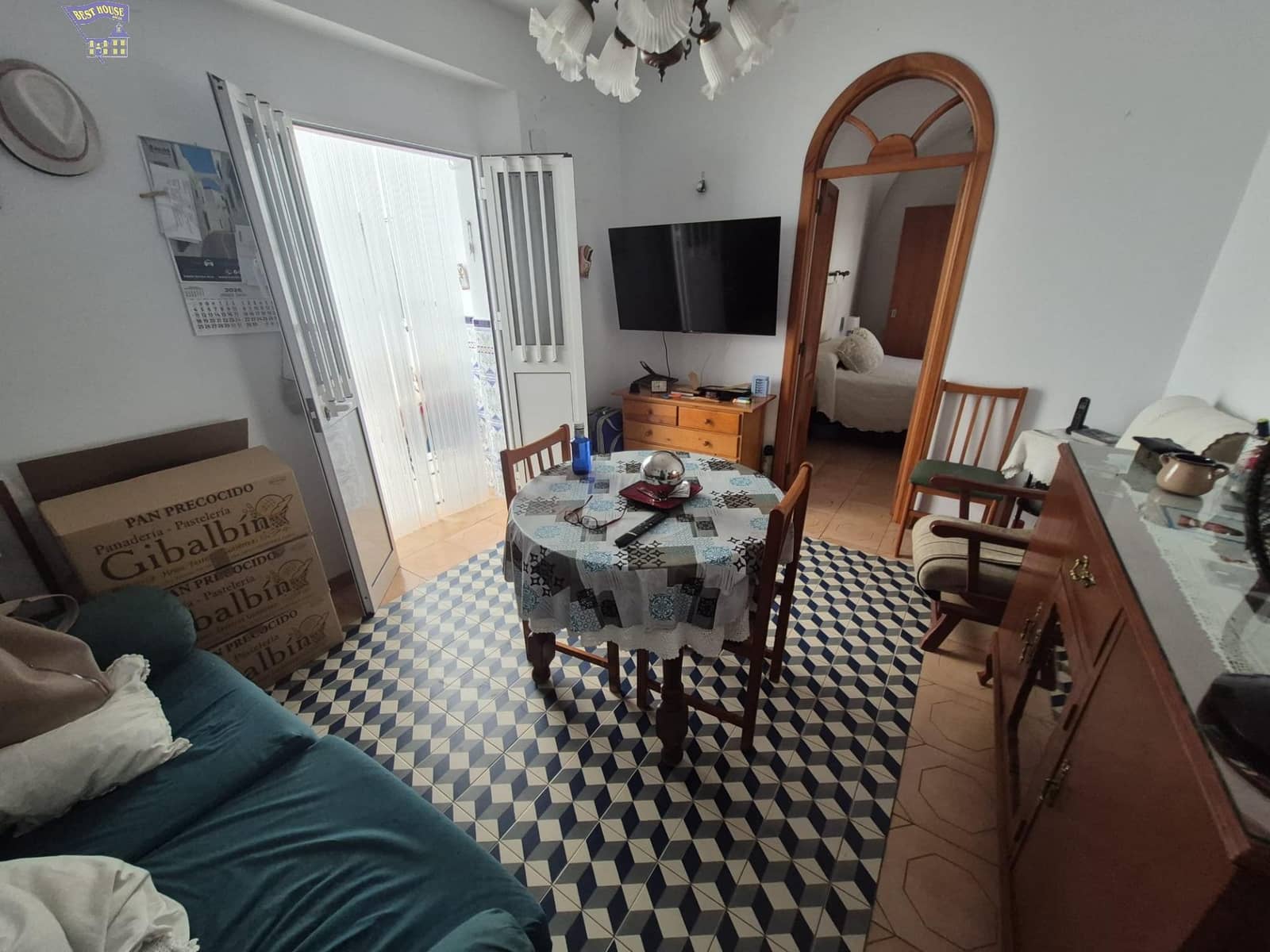 3 bedroom Townhouse for sale in Arcos de la Frontera - € 52,500 (Ref: 9929563)