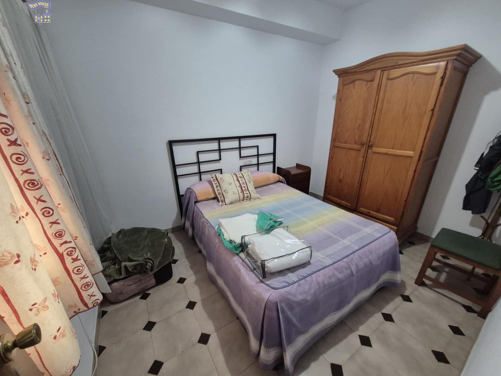 3 bedroom Townhouse for sale in Arcos de la Frontera - € 52,500 (Ref: 9929563)