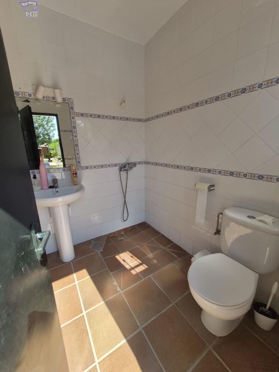 2 bedroom Villa for sale in Arcos de la Frontera with pool garage - € 290,000 (Ref: 9948109)
